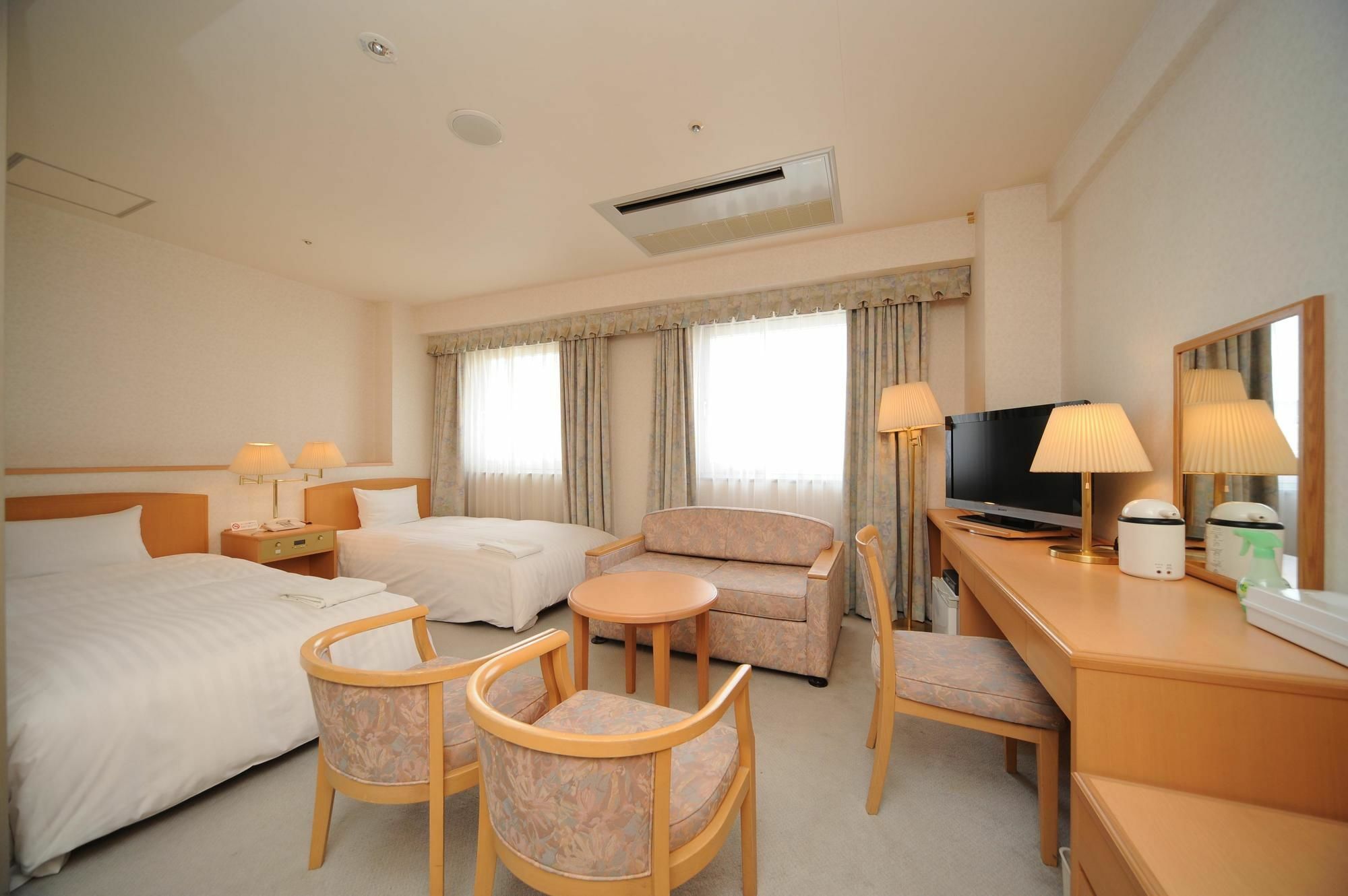 Bright Park Hotel Kōchi Dış mekan fotoğraf